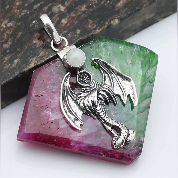 RAINBOW SOLAR QUARTZ PENDANT - Picture 3 of 3